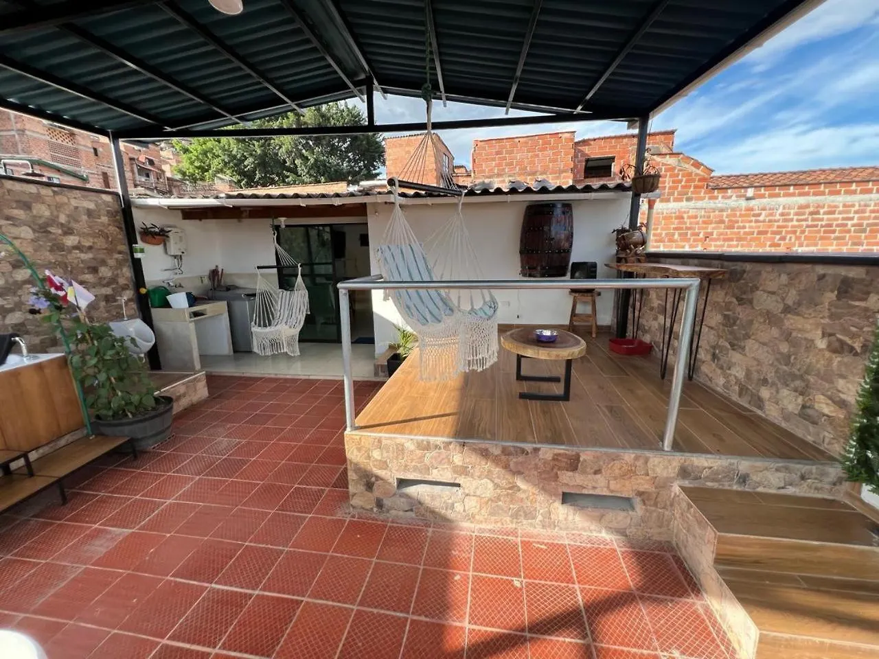 Hermoso Pent-House Con Jacuzzi Y Amplia Terraza Apartment Medellin Colombia